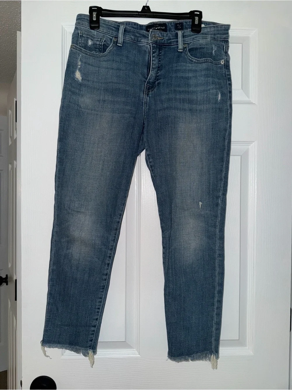 Lucky Brand Jeans  Women's Blue Distressed Crop Jeans